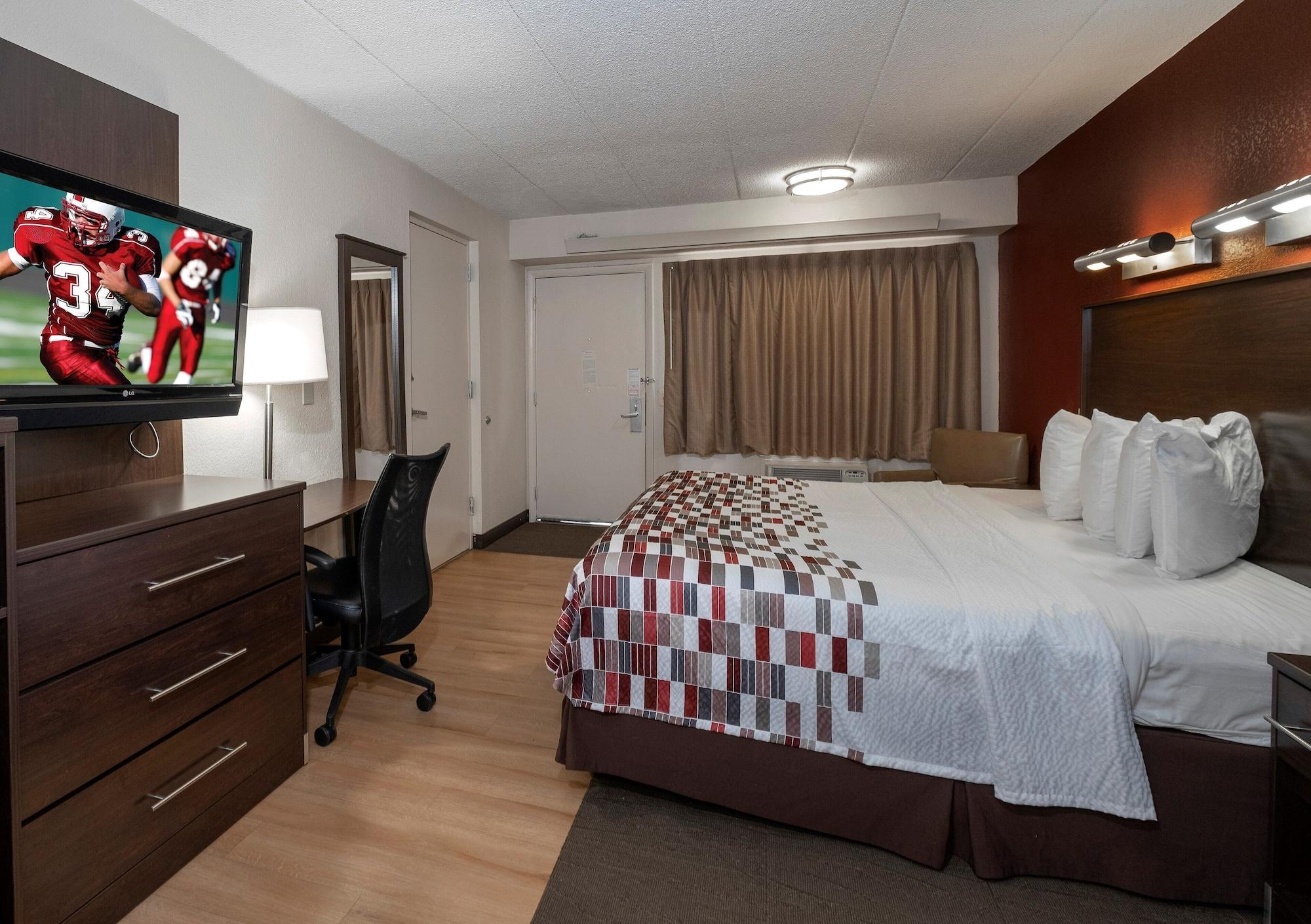 Red Roof Inn Cincinnati East - Beechmont Cherry Grove Bagian luar foto