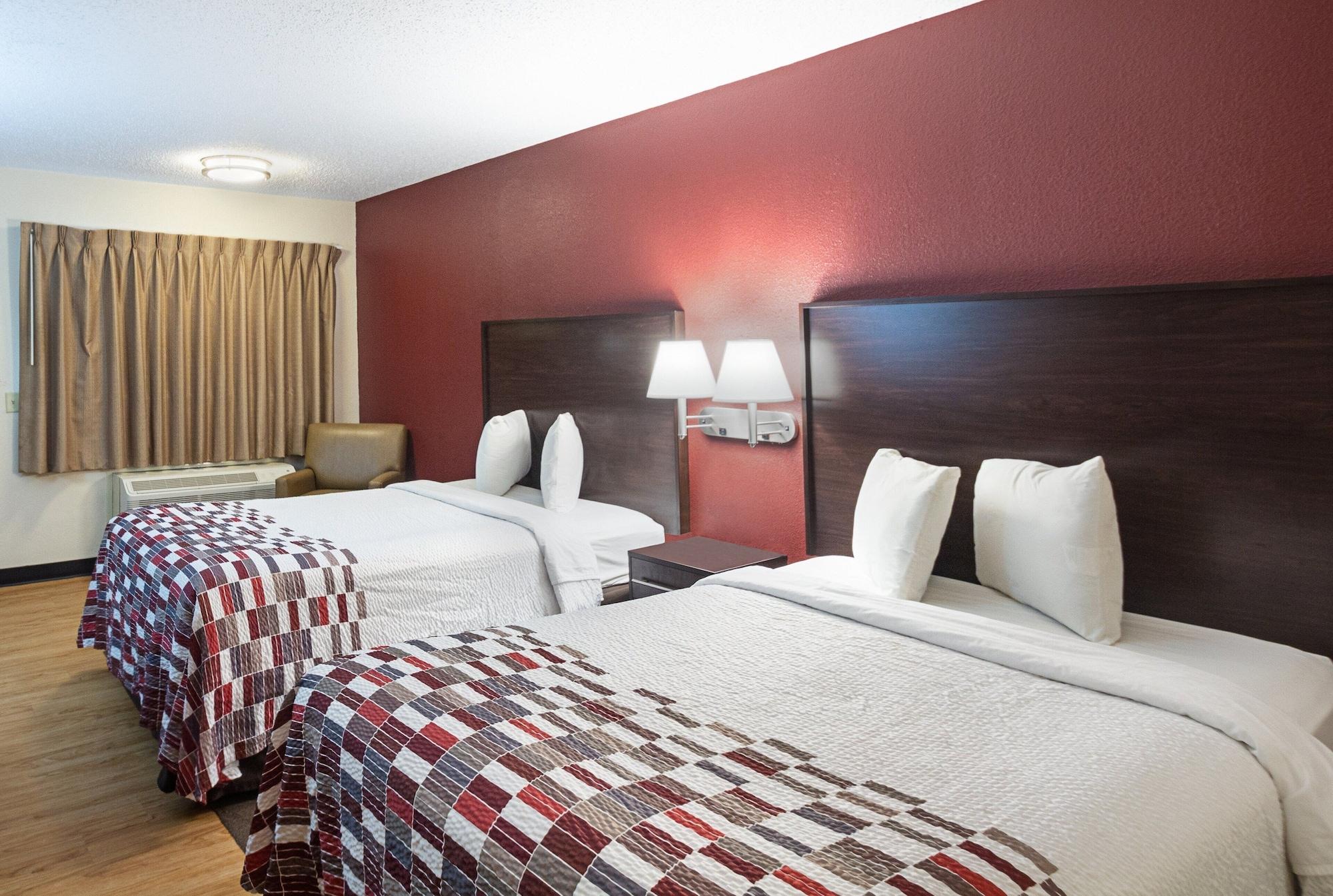 Red Roof Inn Cincinnati East - Beechmont Cherry Grove Bagian luar foto